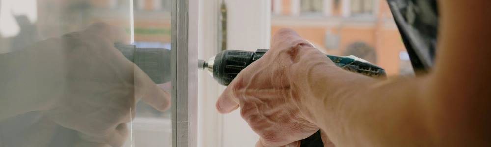 Akordiyon Kapı Montajı Nasıl Yapılır